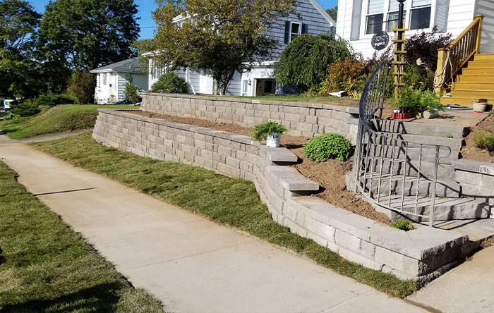 Concrete Retaining Walls